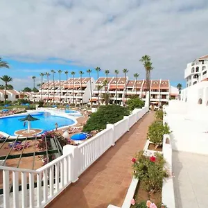 https://parque-santiago-ii-villa-2-by-tenerife-rental-and-sales.tenerifehoteles.net