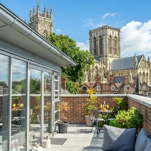 https://11-stonegate-court.yorkshirehotels.net